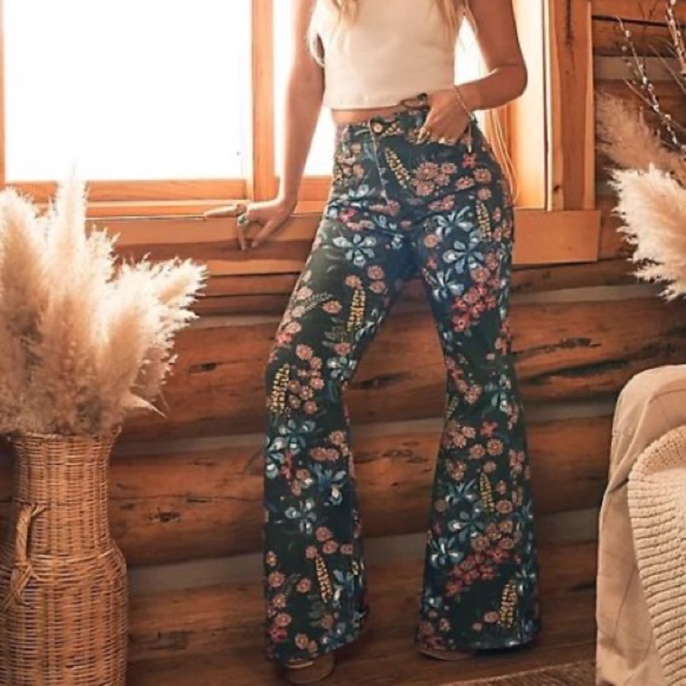 Wrangler Jeans Wanderer Floral NWT